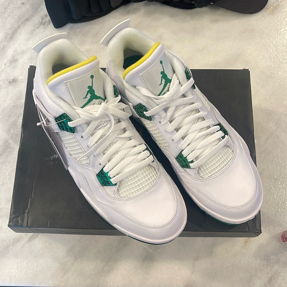Men’s Jordan golf shoes. Size 10.5